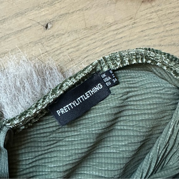 PrettyLittleThing Textured Velvet Fringed Skirt - Size 2 - Green - Worn once! - Picture 5 of 7